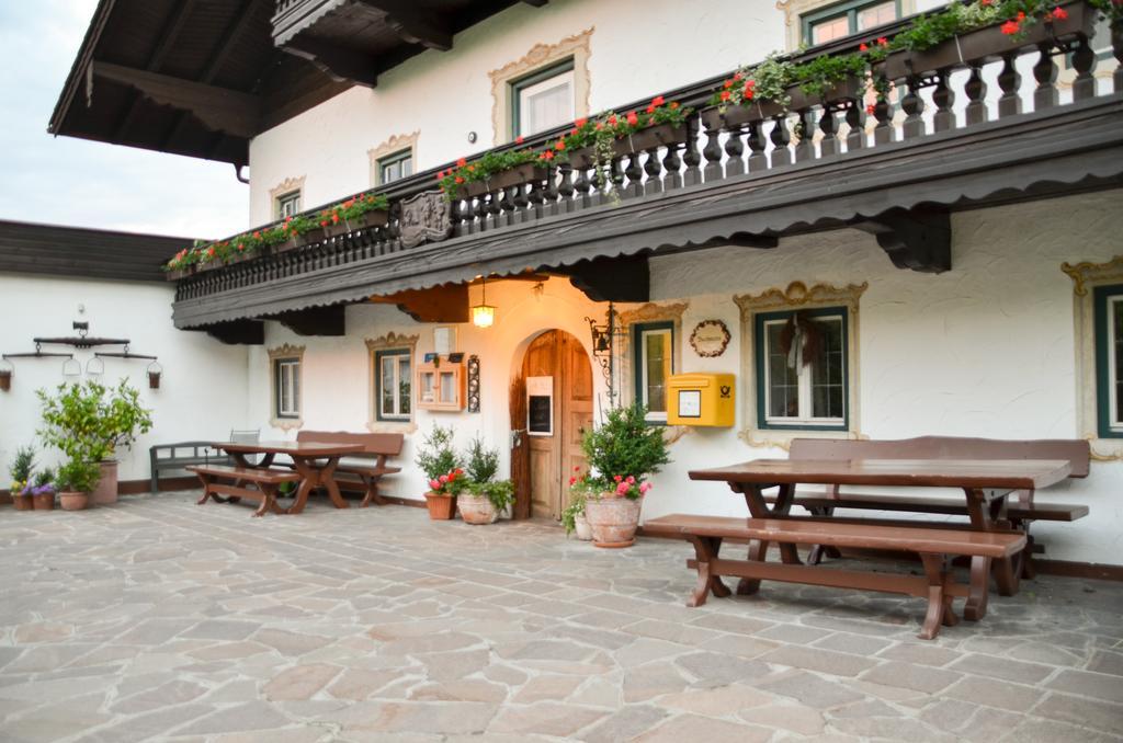 Hotel Restaurant Ferienwohnungen Alpenhof 우베르시 외부 사진