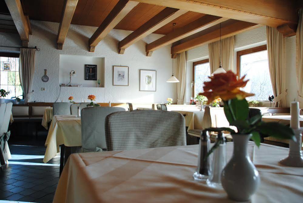 Hotel Restaurant Ferienwohnungen Alpenhof 우베르시 외부 사진